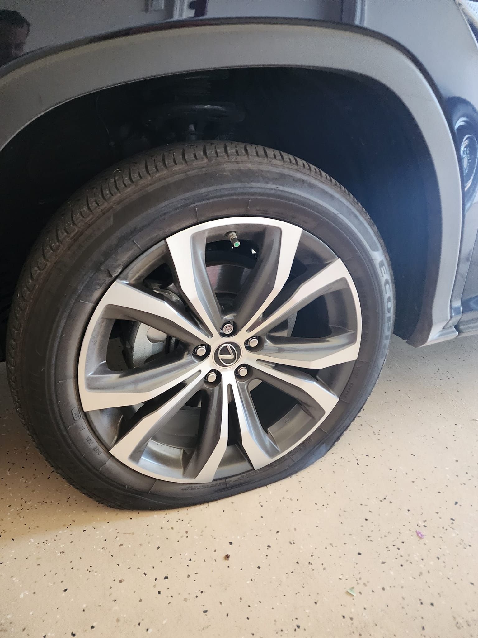 Mobile tire replacement service in Maricopa AZ